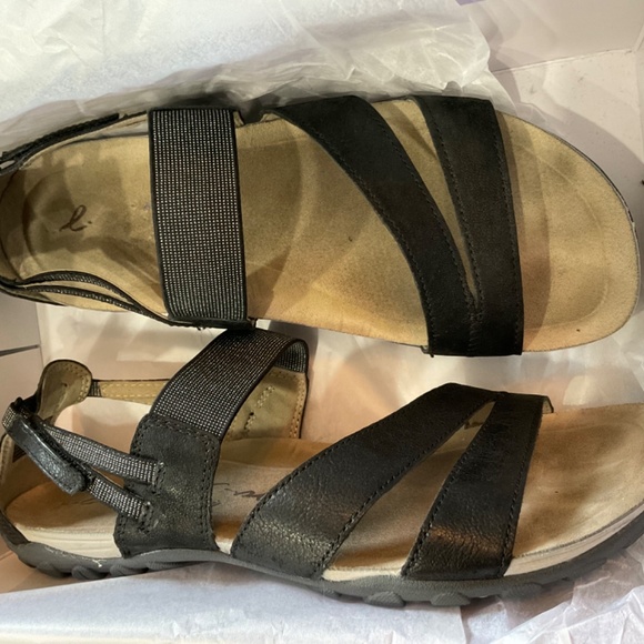 Easy Spirit Messa sandals 9M - Picture 9 of 10